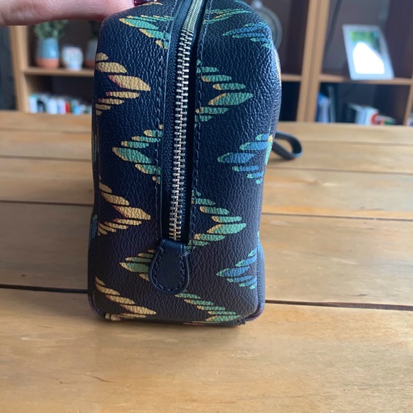 Coach Cosmetic/Make Up Bag - Picture 4 of 4